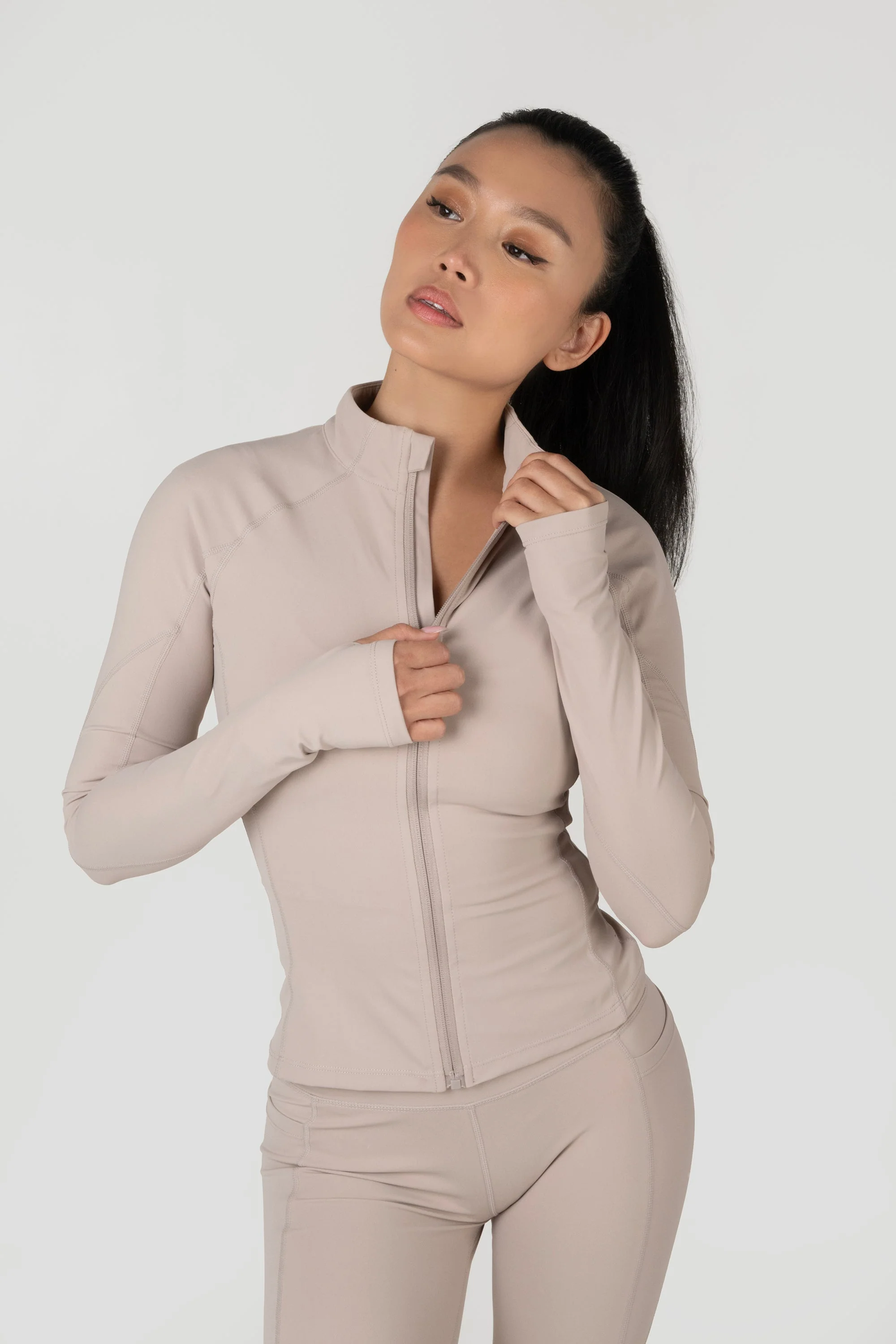The Contour Zip
