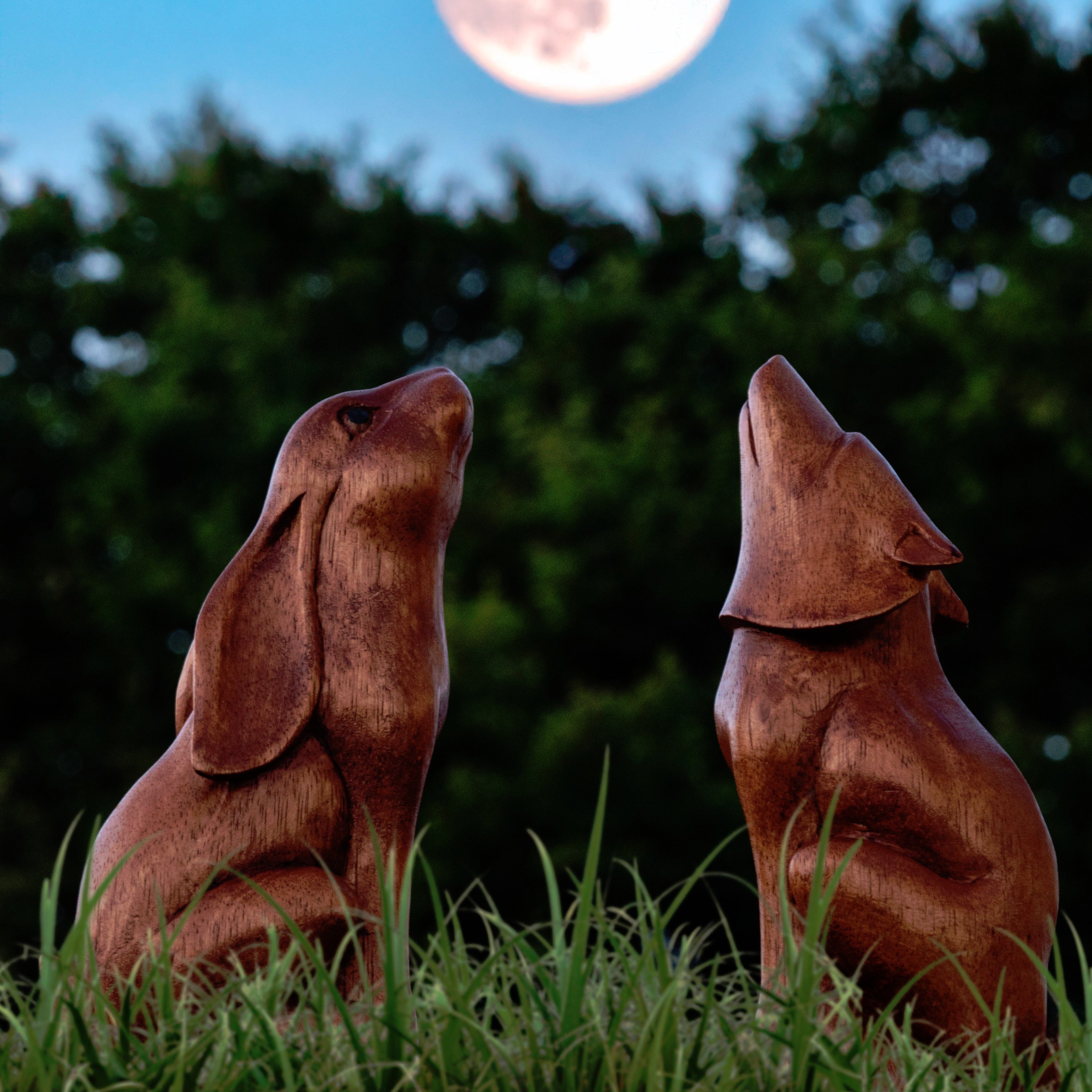 Howling Wolf Carving, Large