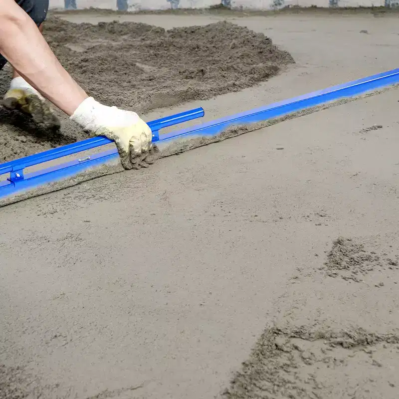 VEVOR Concrete Screed, 96 Inch Screed with Level Vial, Easy Cleanup & End Cap Design, Aluminum Lightweight & Reversable Handle,Blue