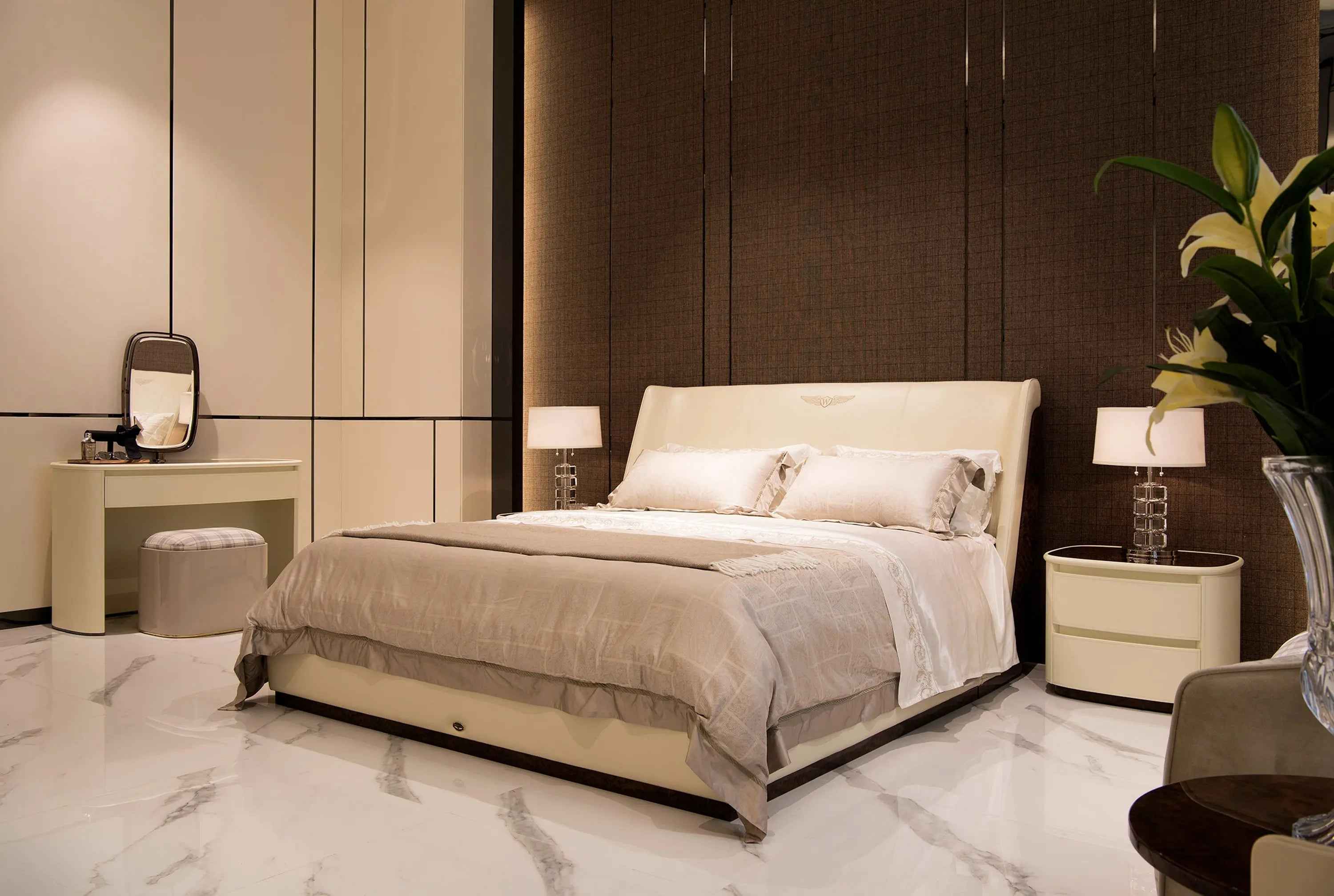 Stylish Bentley Style Bedside Table for Modern Living Spaces - W001B11 Harold