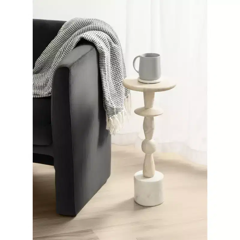 Kate and Laurel Avenal Drink Table, 9x9x22, White