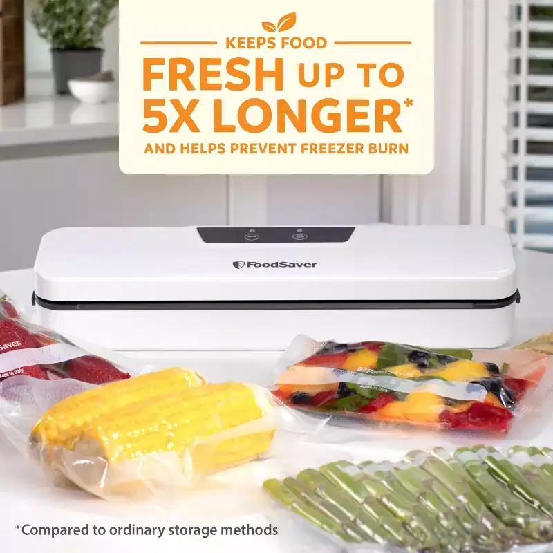 FoodSaver Everyday Vacuum Sealer with Precut Bags: Best Food Vacuum Packer, White, 3-Year Warranty, Spot Clean